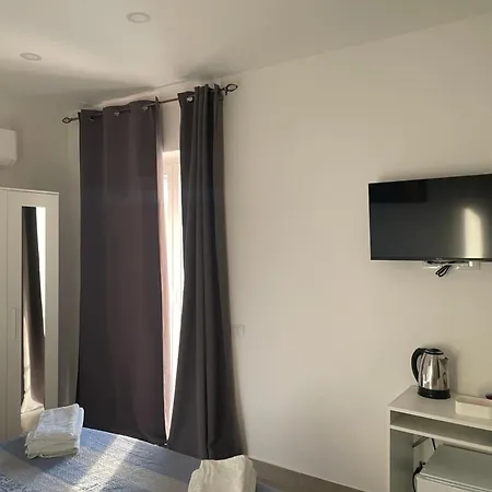 Terminal Bed & Breakfast 3*